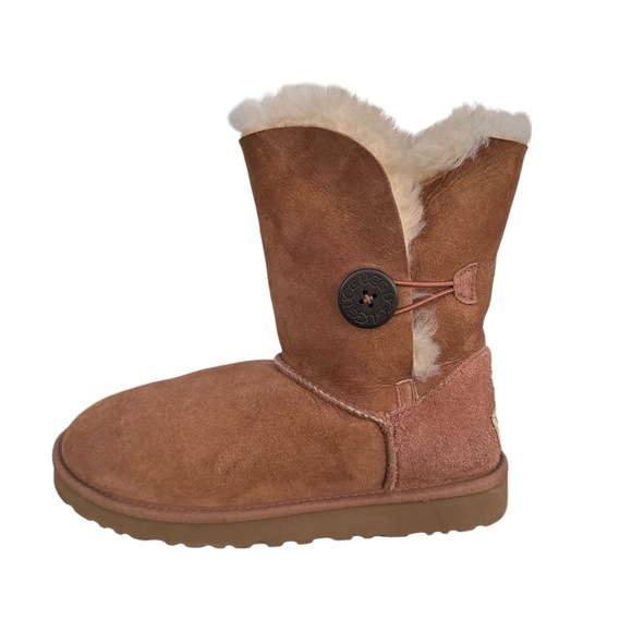 UGG Bailey Button II Sheepskin Lined Shearling Chestnut Suede Boots Women’s 8 - Picture 5 of 16